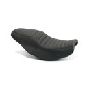 Mustang 1-p Tripper Fastback seat Tuck-n-Roll black