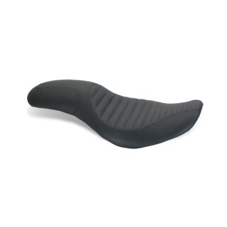 Mustang 1-p Tripper Fastback seat Tuck-n-Roll black