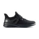 WCC Cross trainers black