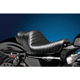 Stubs Spoiler Pleated Seat Black Vinyl
