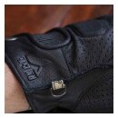 By City Pilot gloves black