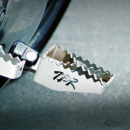 2Bros FXD/XL MX Footpeg Stainless